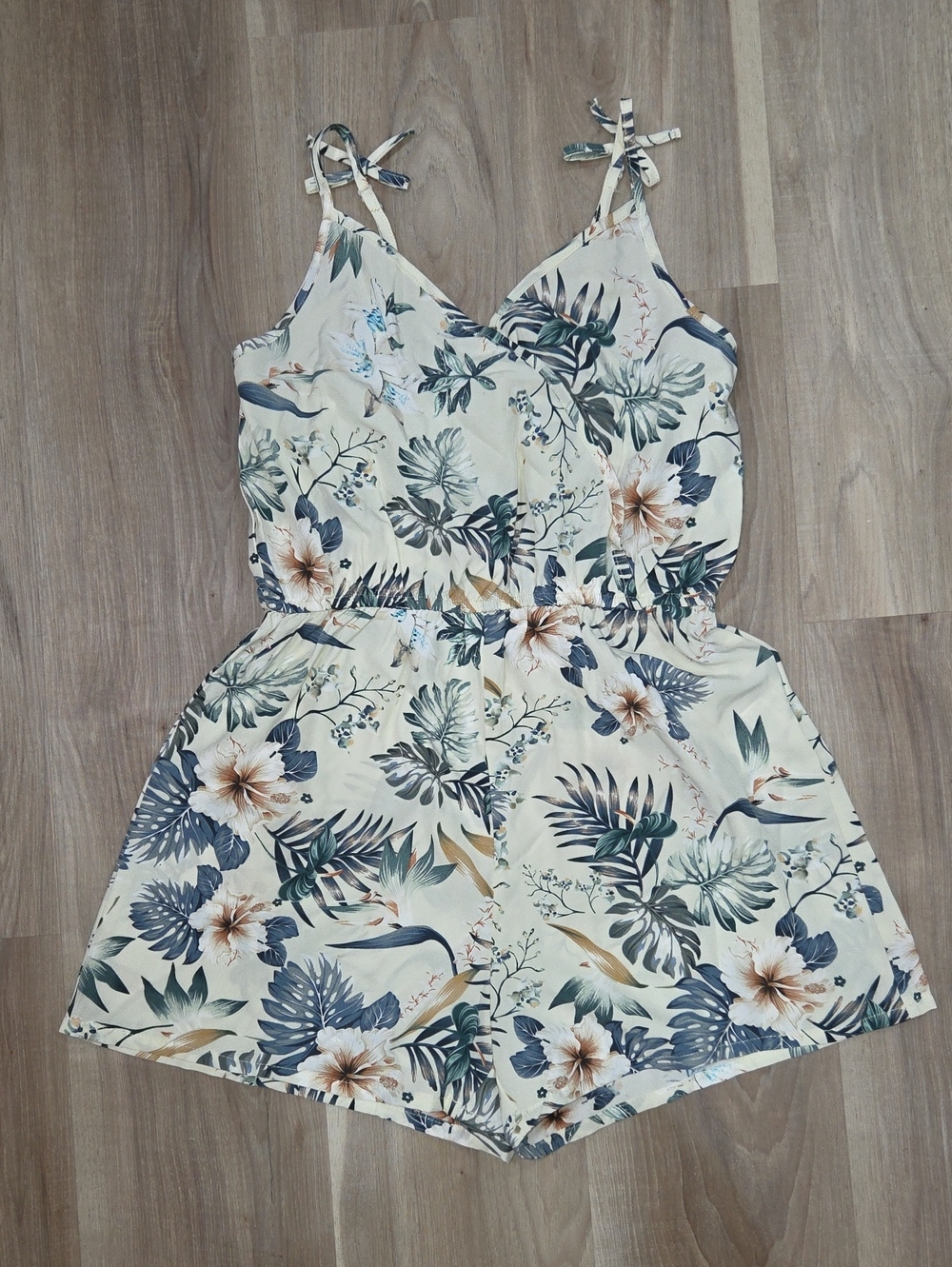 •Shein• Little Girls Hawaiian Romper